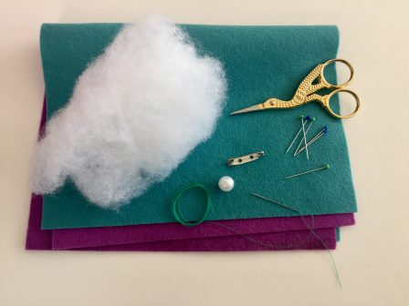 Materialien für die DIY Muschelbrosche