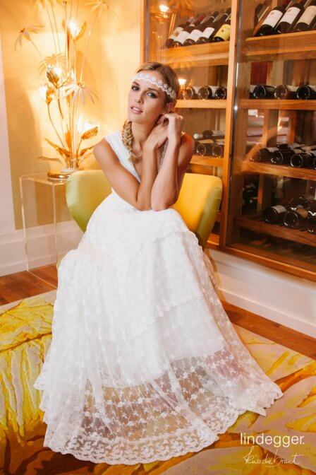 Vintage Hochzeit mit dem Modell Dana von küssdiebraut